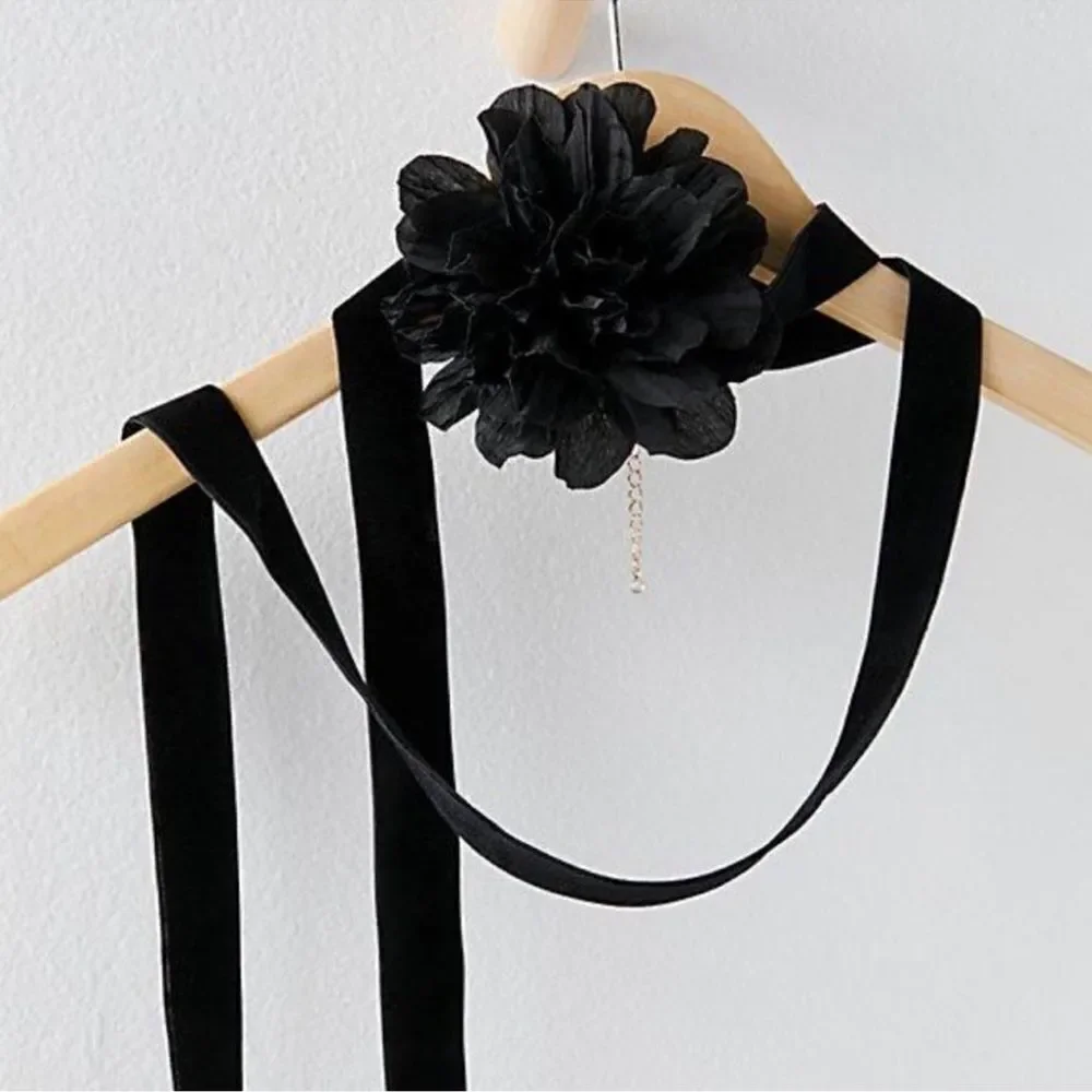 Free People Elegant Black Floral Choker Necklace